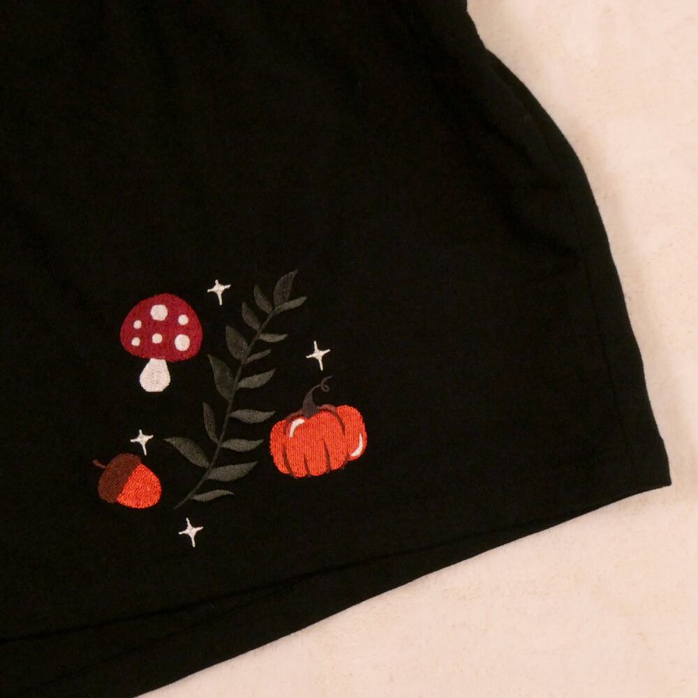 Hot Topic Black Embroidered Ghost Pinafore Romper Size M Pumpkins Whimsygoth - Picture 5 of 8